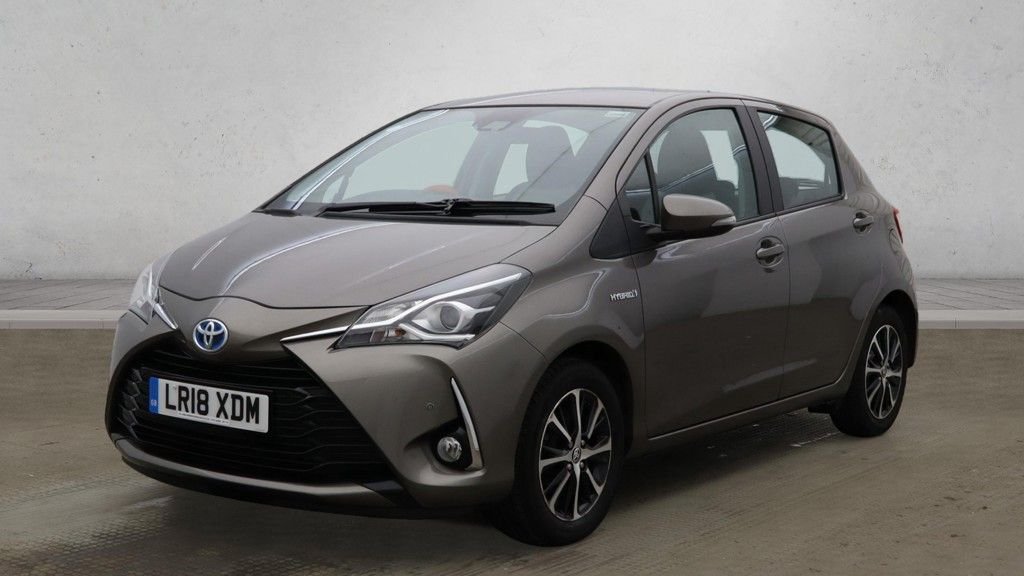 Used Toyota Yaris 2018 for sale - 76698875: Photo 2