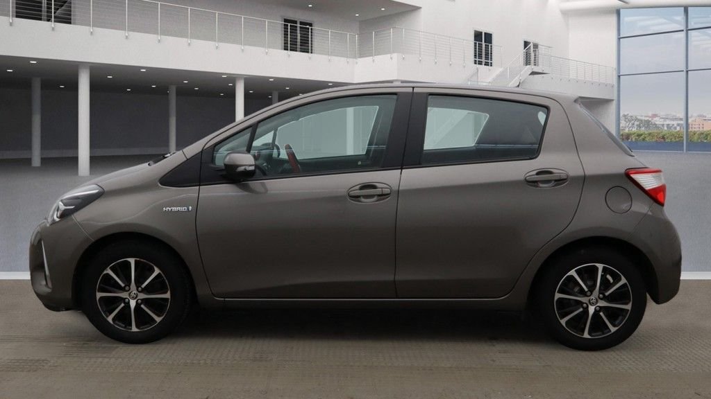 Used Toyota Yaris 2018 for sale - 76698875: Photo 6