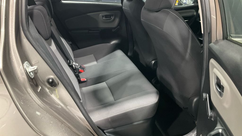 Used Toyota Yaris 2018 for sale - 76698875: Photo 8