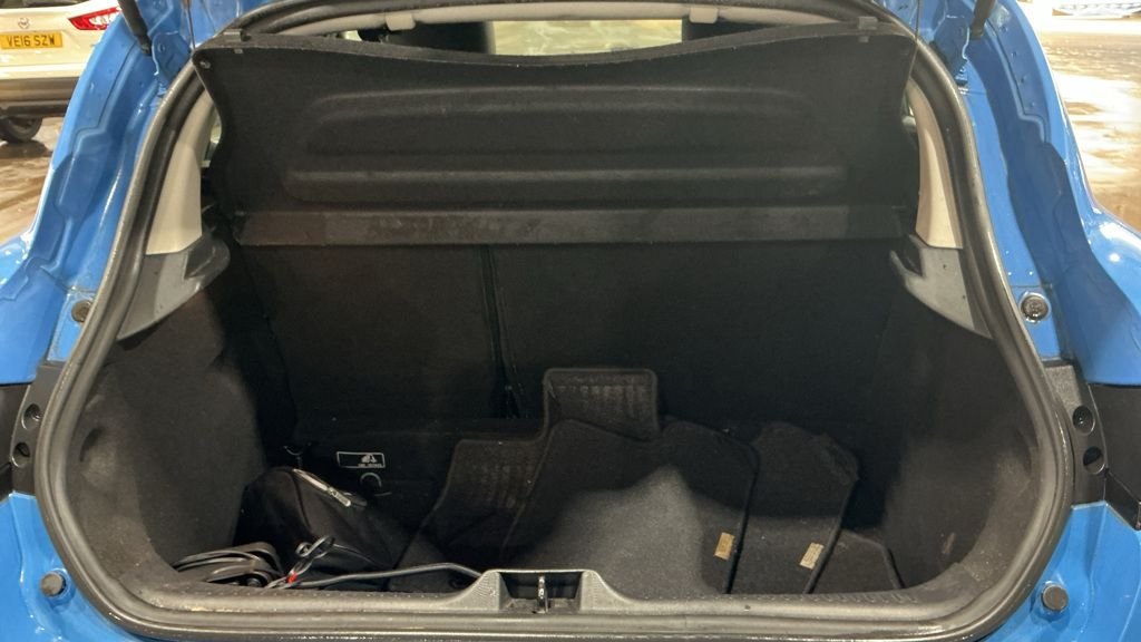 Used Renault Clio 2015 for sale - 77218578: Photo 19