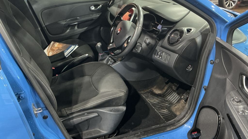 Used Renault Clio 2015 for sale - 77218578: Photo 21