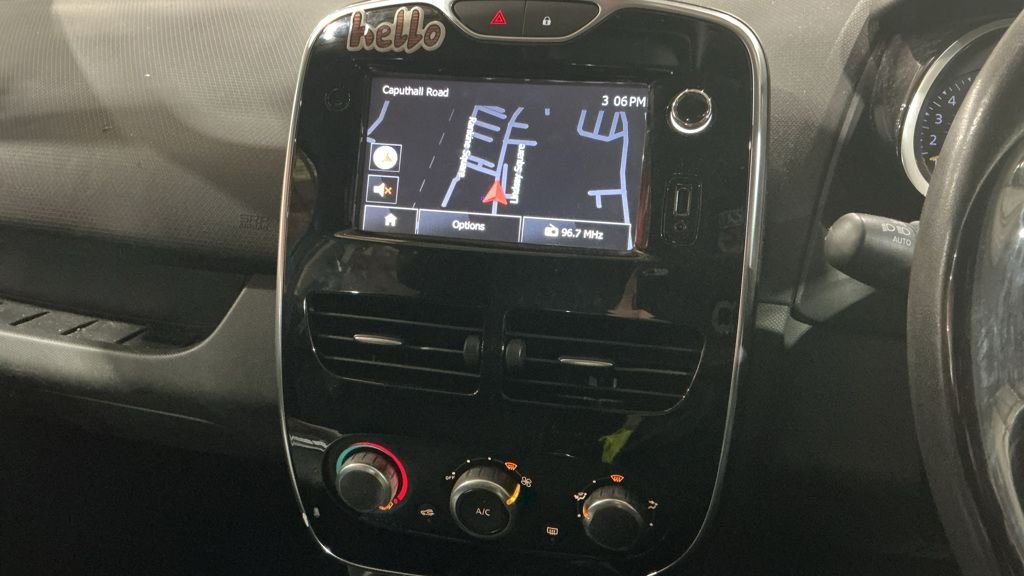 Used Renault Clio 2015 for sale - 77218578: Photo 23