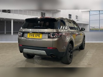 Used Land Rover Discovery Sport 2016 for sale - 77748954: Photo