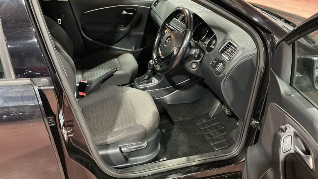 Used Volkswagen Polo 2017 for sale - 77667498: Photo 10