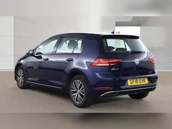 Used Volkswagen Golf 2018 for sale - 79642730: Photo