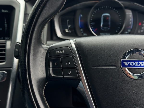 Used Volvo XC60 2015 for sale - 74529392: Photo 12