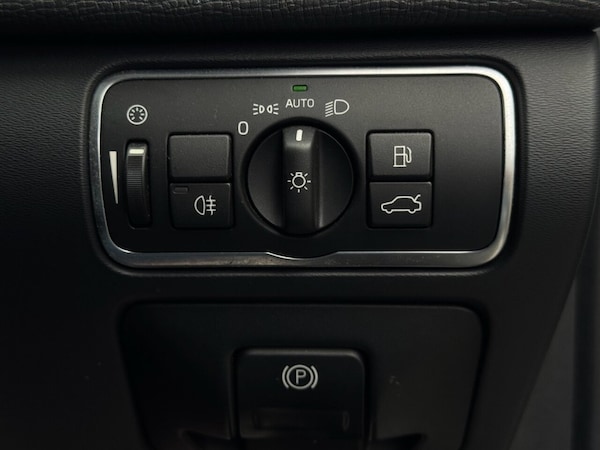 Used Volvo XC60 2015 for sale - 74529392: Photo 22