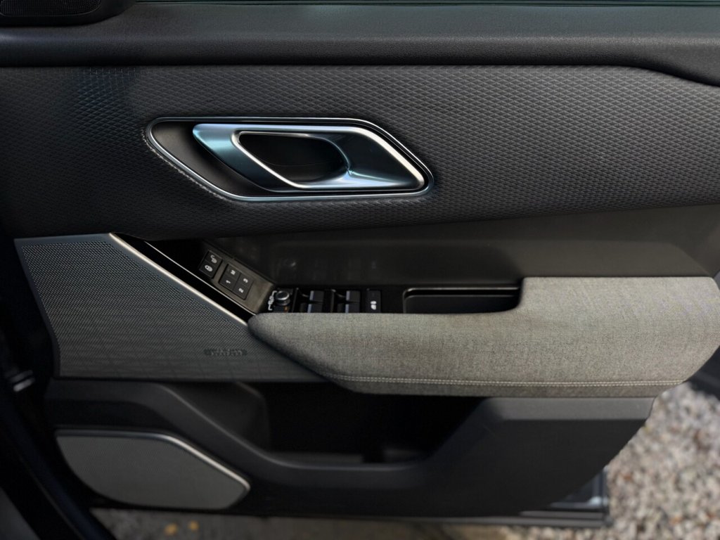 Used Land Rover Range Rover Velar 2017 for sale - 77089419: Photo 19