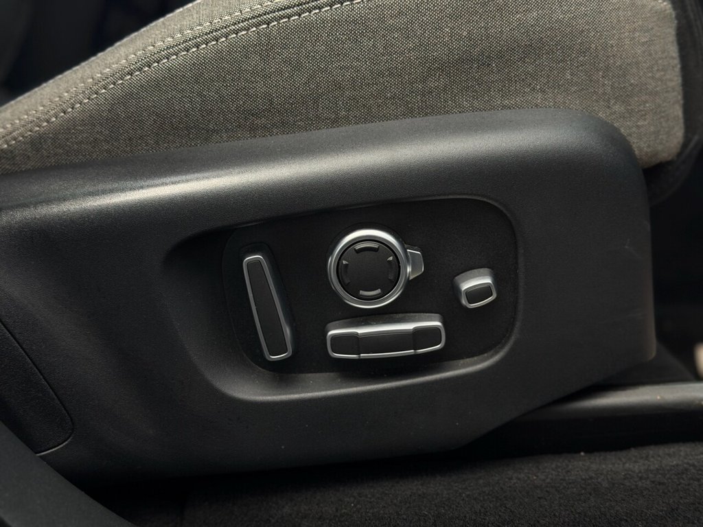 Used Land Rover Range Rover Velar 2017 for sale - 77089419: Photo 40