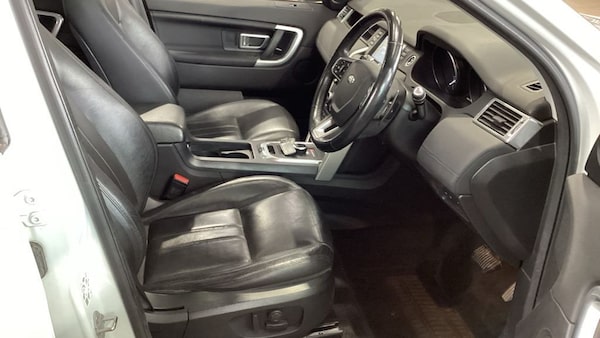 Used Land Rover Discovery Sport 2017 for sale - 76176155: Photo 9