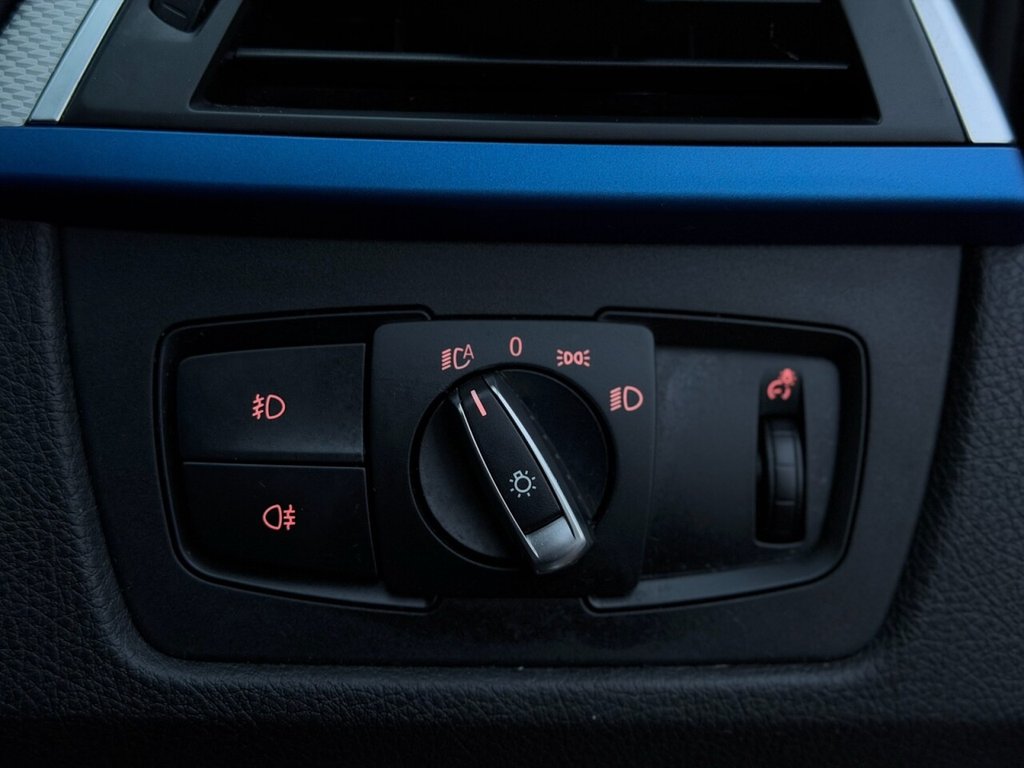 Used BMW 3 Series 2018 for sale - 77719616: Photo 15