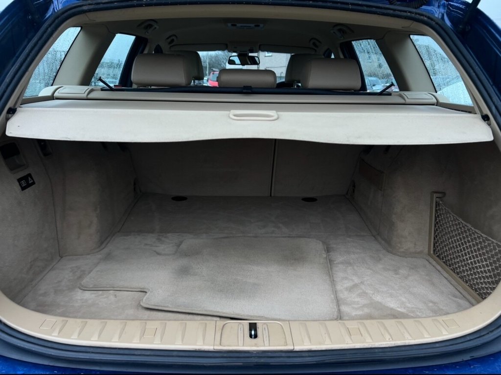 Used BMW 3 Series 2011 for sale - 77976649: Photo 11