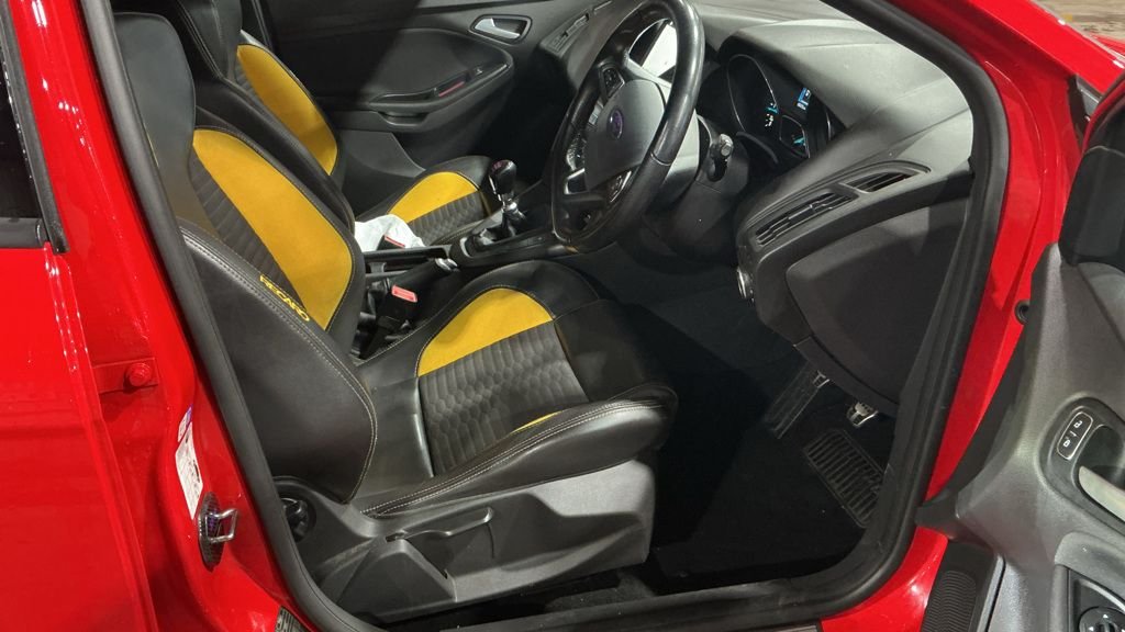 Used Ford Focus 2017 for sale - 76973640: Photo 10