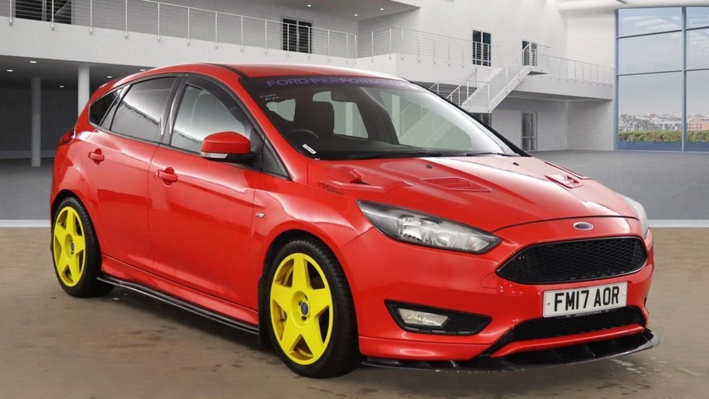 Used Ford Focus 2017 for sale - 76973640: Photo 2