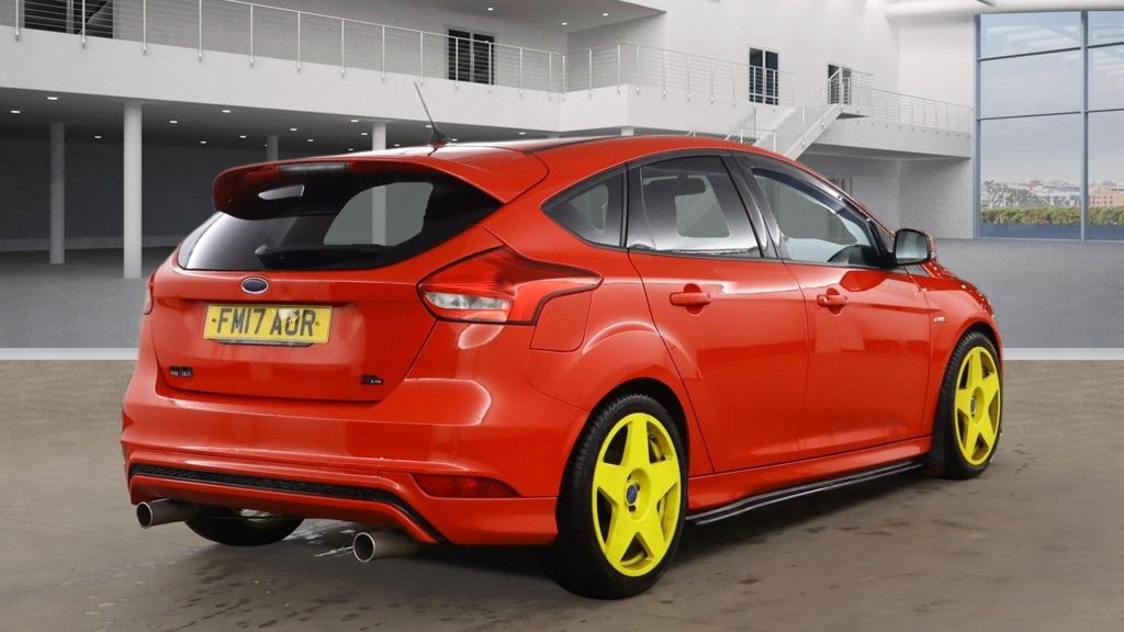 Used Ford Focus 2017 for sale - 76973640: Photo 5