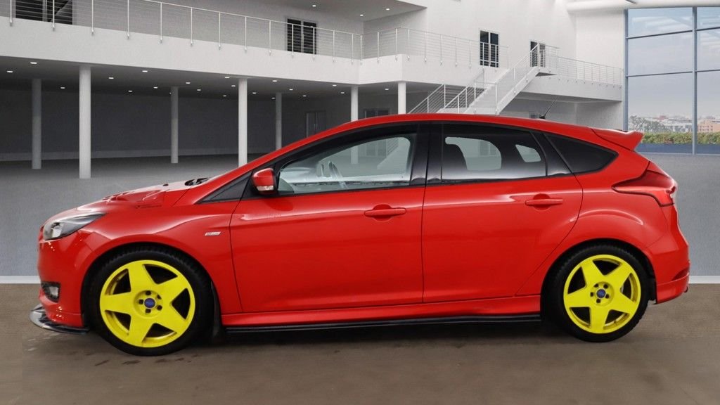 Used Ford Focus 2017 for sale - 76973640: Photo 7