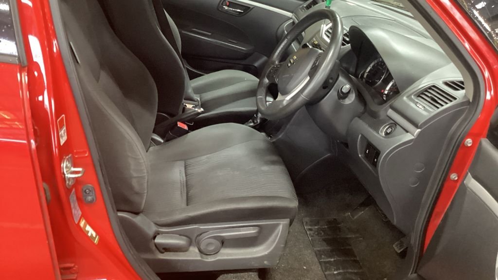 Used Suzuki Swift 2012 for sale - 77547344: Photo 21