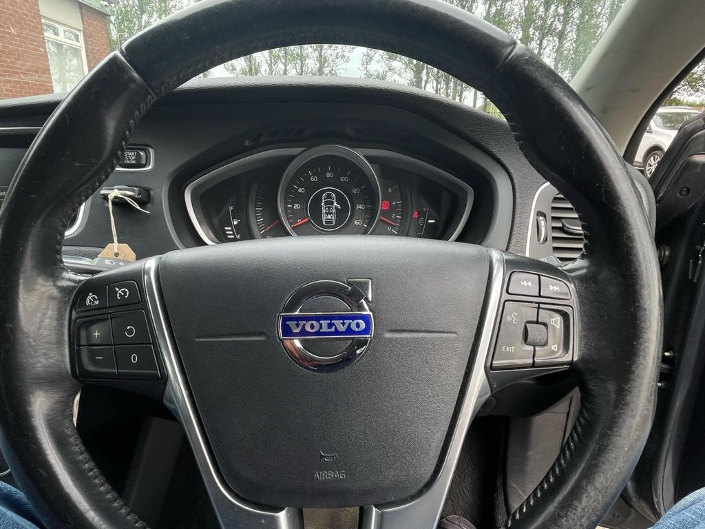 Used Volvo V40 2013 for sale - 76496060: Photo 14