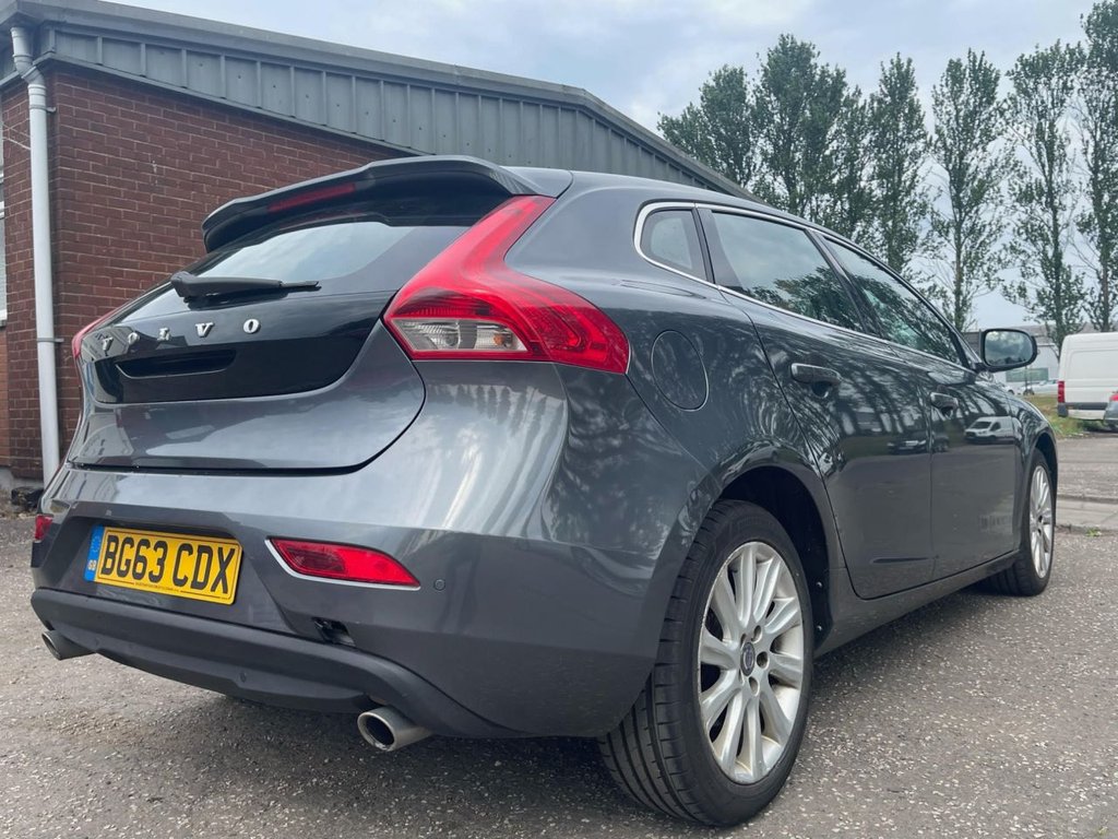 Used Volvo V40 2013 for sale - 76496060: Photo 7