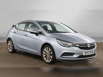 Used Vauxhall Astra 2017 for sale - 77983010: Photo