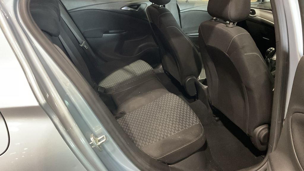 Used Vauxhall Astra 2017 for sale - 77983010: Photo 20
