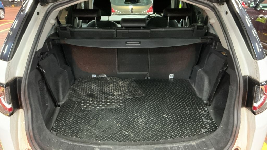 Used Land Rover Discovery Sport 2018 for sale - 77236552: Photo 13