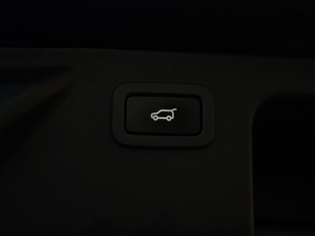 Used Land Rover Discovery Sport 2019 for sale - 76176149: Photo 13