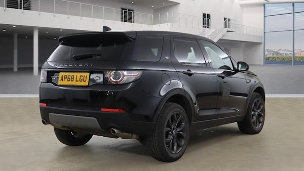 Used Land Rover Discovery Sport 2019 for sale - 76176149: Photo 4