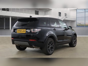 Used Land Rover Discovery Sport 2019 for sale - 76176149: Photo 4