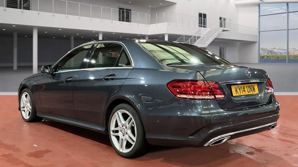 Used Mercedes-Benz E Class 2014 for sale - 76788036: Photo 3