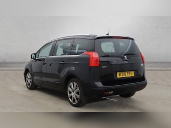 Used Peugeot 5008 2016 for sale - 77539576: Photo