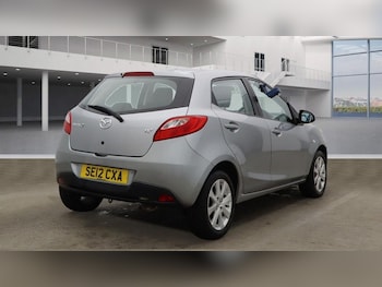 Used Mazda Mazda2 2012 for sale - 76313080: Photo 4