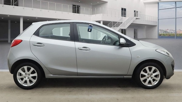 Used Mazda Mazda2 2012 for sale - 76313080: Photo 5