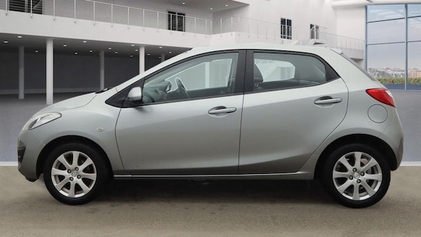 Used Mazda Mazda2 2012 for sale - 76313080: Photo 6