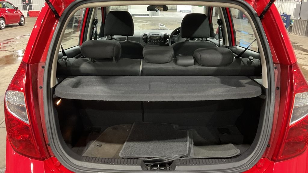 Used Hyundai i10 2013 for sale - 76731202: Photo 13