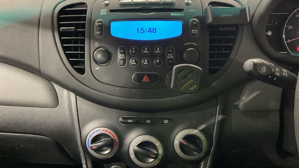 Used Hyundai i10 2013 for sale - 76731202: Photo 17