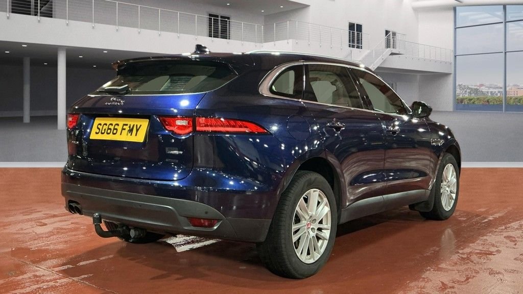 Used Jaguar F-Pace 2016 for sale - 76962711: Photo 10