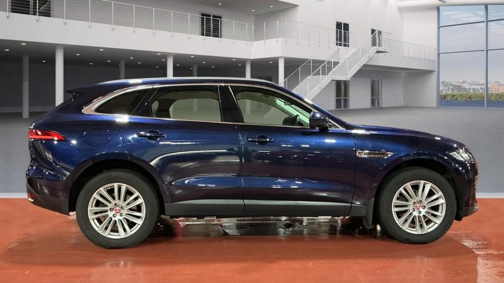 Used Jaguar F-Pace 2016 for sale - 76962711: Photo 11