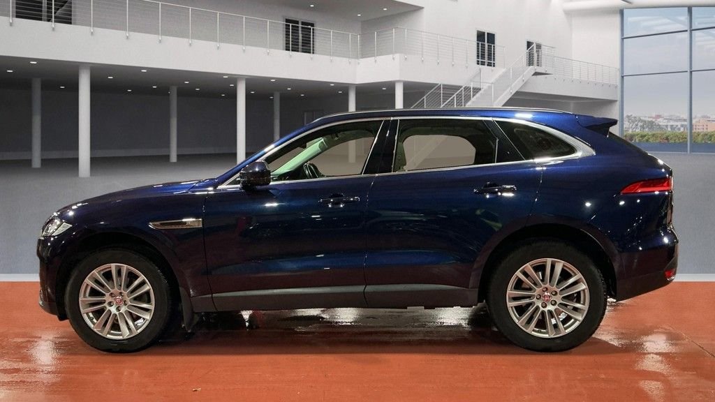 Used Jaguar F-Pace 2016 for sale - 76962711: Photo 12