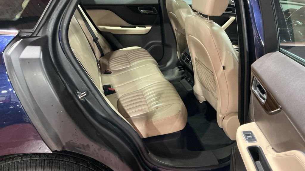 Used Jaguar F-Pace 2016 for sale - 76962711: Photo 14