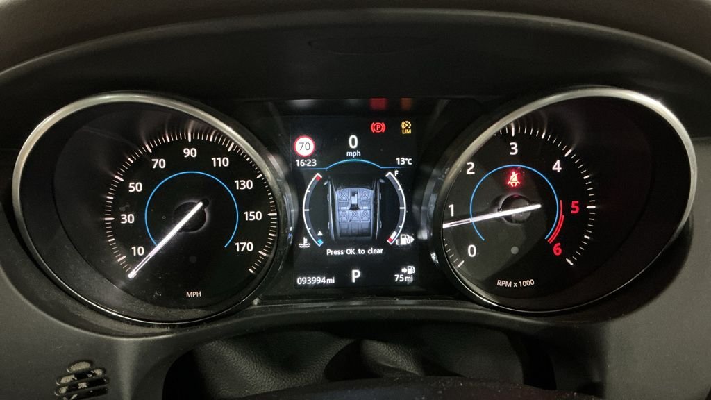 Used Jaguar F-Pace 2016 for sale - 76962711: Photo 16