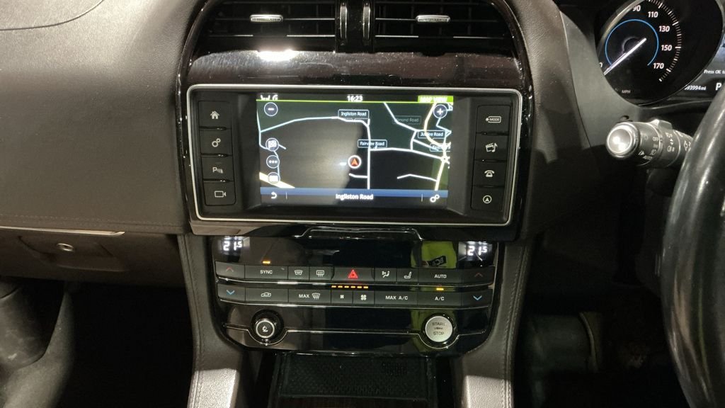 Used Jaguar F-Pace 2016 for sale - 76962711: Photo 17