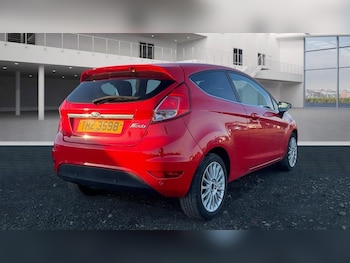 Used Ford Fiesta 2015 for sale - 76698506: Photo