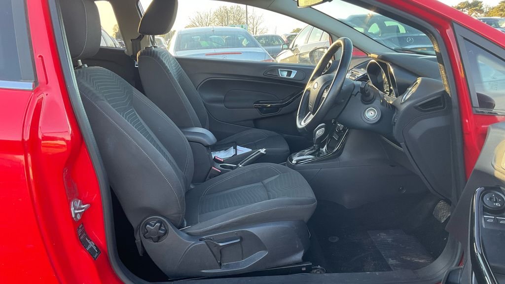 Used Ford Fiesta 2015 for sale - 76698506: Photo 9