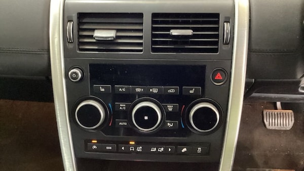 Used Land Rover Discovery Sport 2017 for sale - 76086390: Photo 11
