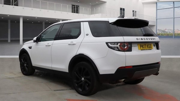Used Land Rover Discovery Sport 2017 for sale - 76086390: Photo 3