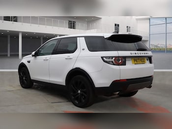 Used Land Rover Discovery Sport 2017 for sale - 76086390: Photo 3