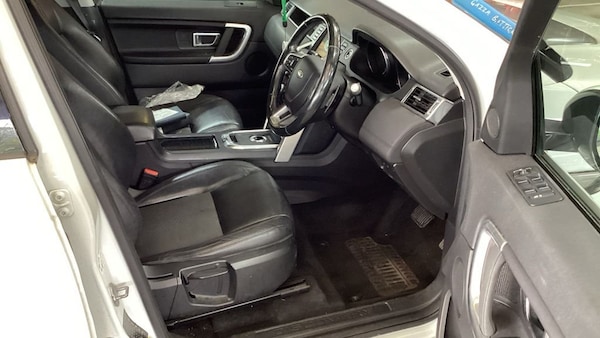 Used Land Rover Discovery Sport 2017 for sale - 76086390: Photo 9