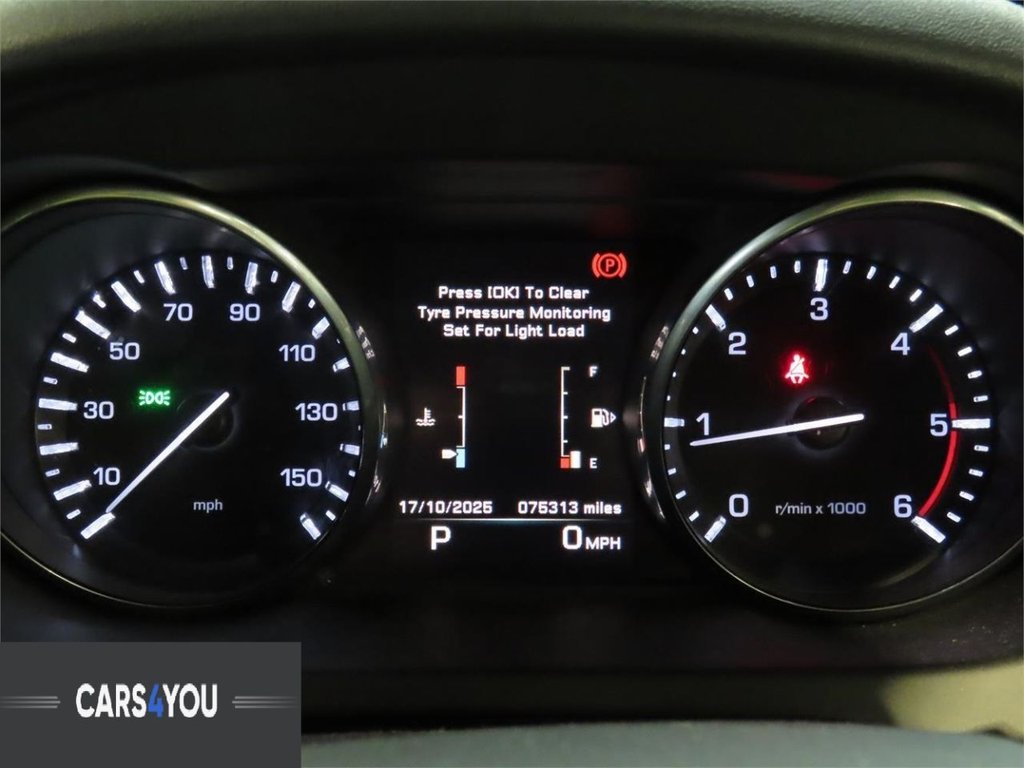 Used Land Rover Discovery Sport 2016 for sale - 76520599: Photo 2