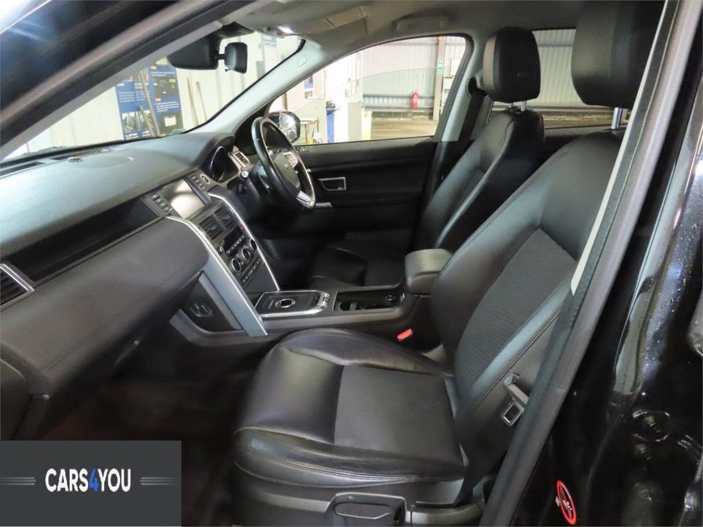 Used Land Rover Discovery Sport 2016 for sale - 76520599: Photo 3